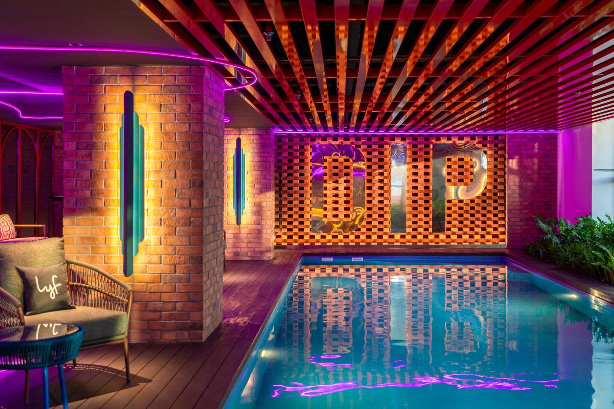 Отель Lyf Georgetown Penang Экстерьер фото